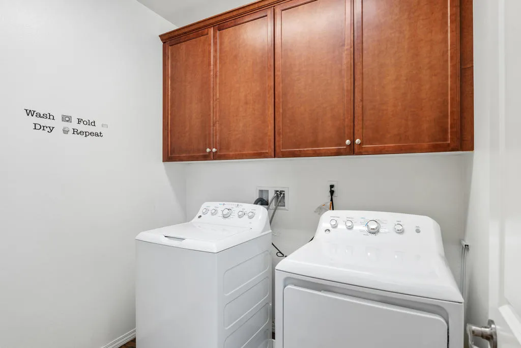 43635 Aquila Street, Indio, California 92203 home-pic-24